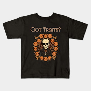 Trick or treats? Halloween night Kids T-Shirt